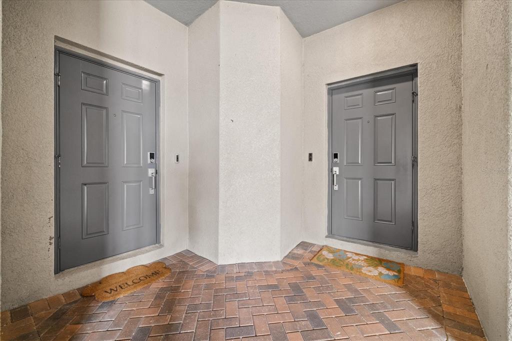 10029 CORSO MILANO DRIVE, TAMPA, FL — photo 4 of 30