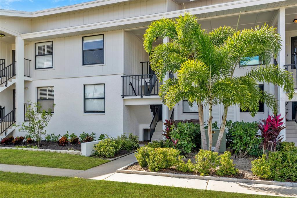 9226 MIDNIGHT PASS ROAD UNIT 3B, SARASOTA, FL — photo 3 of 30