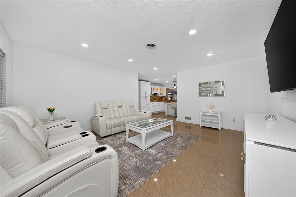 4600 ARCIE STREET, ORLANDO, FL — photo 4 of 35