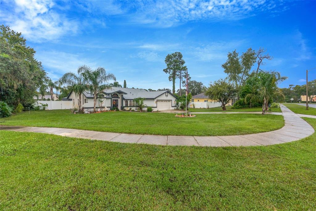 390 JENICO COURT, SPRING HILL, FL — photo 4 of 41