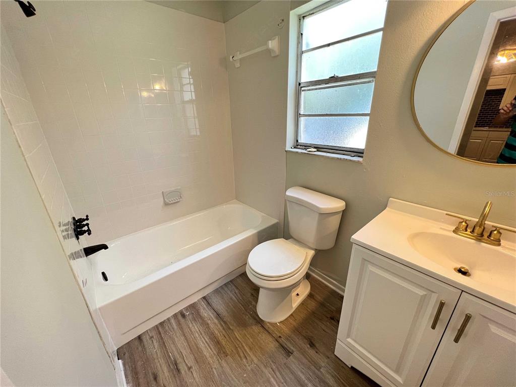 8108 N SEMMES STREET, TAMPA, FL — photo 4 of 9