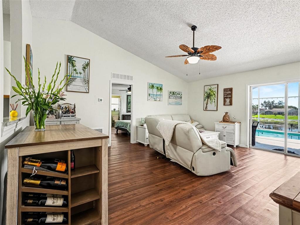 511 HANGING MOSS ROAD, DAVENPORT, FL — photo 2 of 17