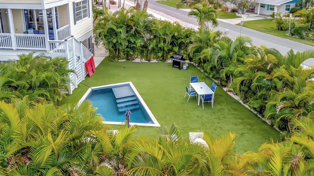 303 58TH STREET, HOLMES BEACH, FL — photo 4 of 30