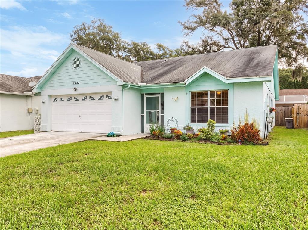 9823 SIR FREDERICK STREET, TAMPA, FL — photo 2 of 30
