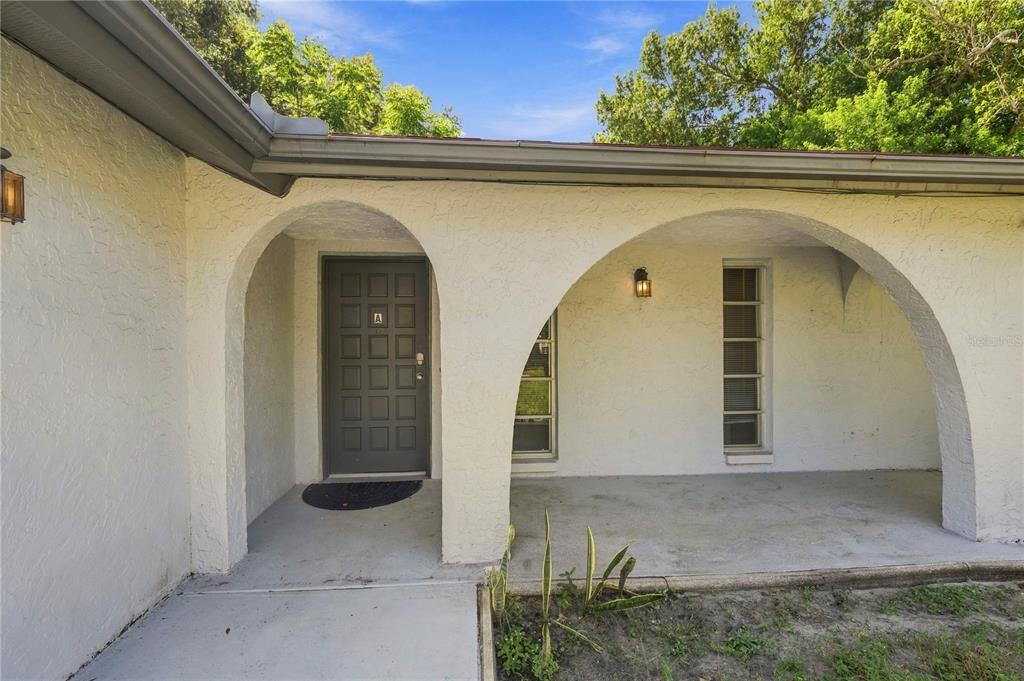 200 TWIN LAKE DRIVE, LARGO, FL — photo 3 of 30