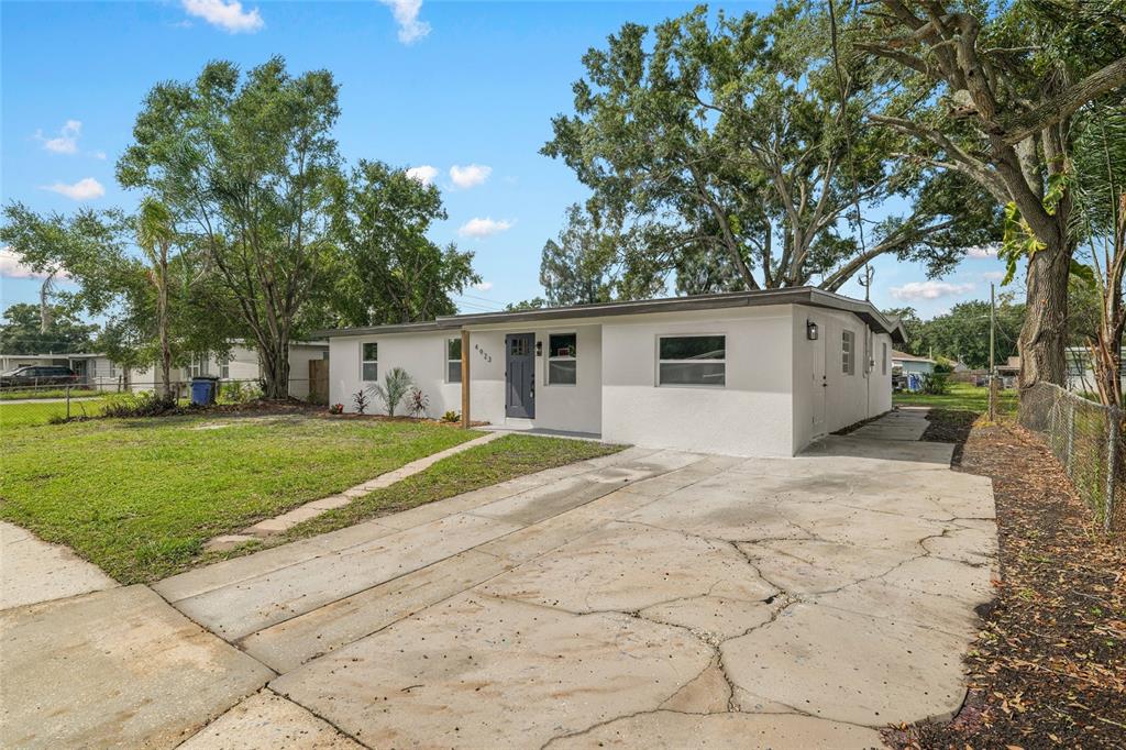 4923 S 83RD STREET, TAMPA, FL — photo 3 of 30