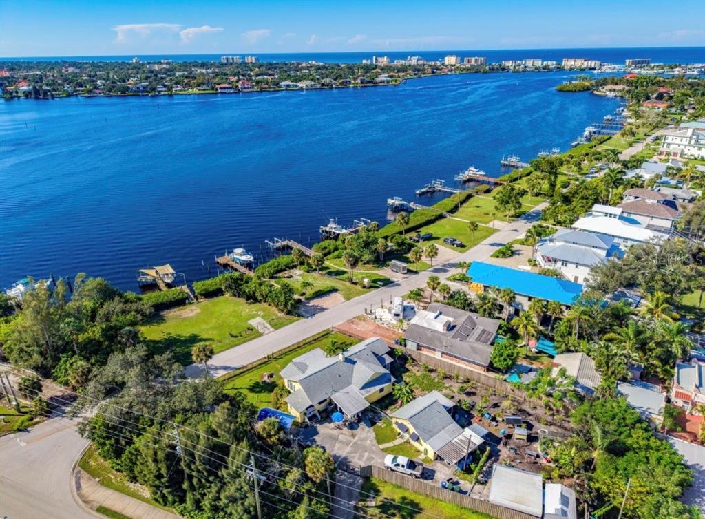 108 SUNRISE DRIVE, NOKOMIS, FL — photo 4 of 46