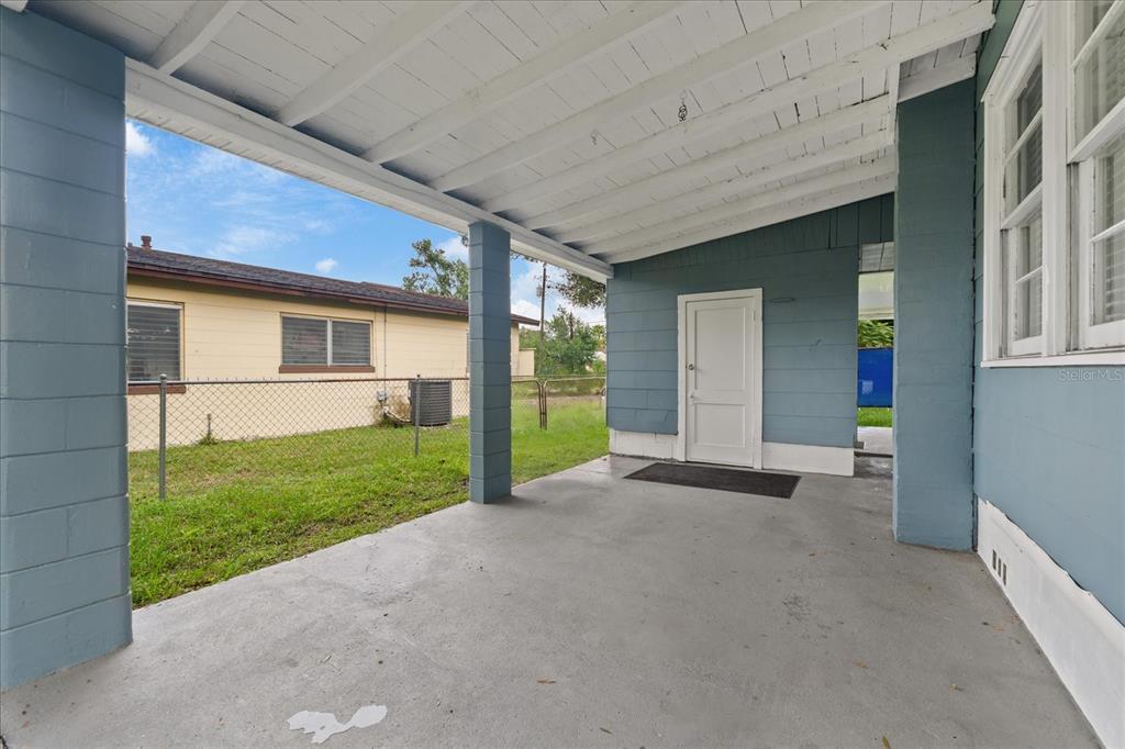 207 KAY STREET, AUBURNDALE, FL — photo 4 of 34
