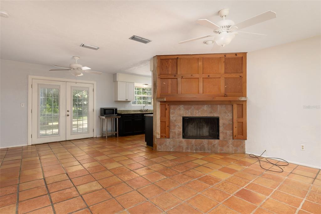 8812 SW 111TH TERRACE, GAINESVILLE, FL — photo 4 of 30