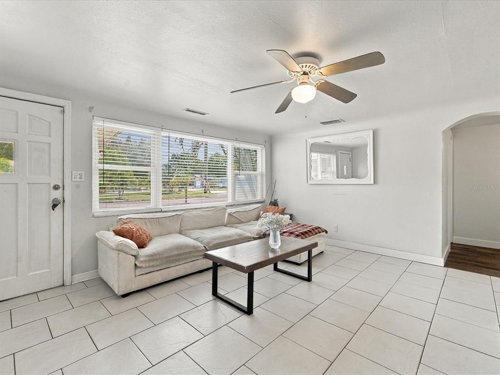 1525 56TH STREET S, GULFPORT, FL — photo 4 of 30