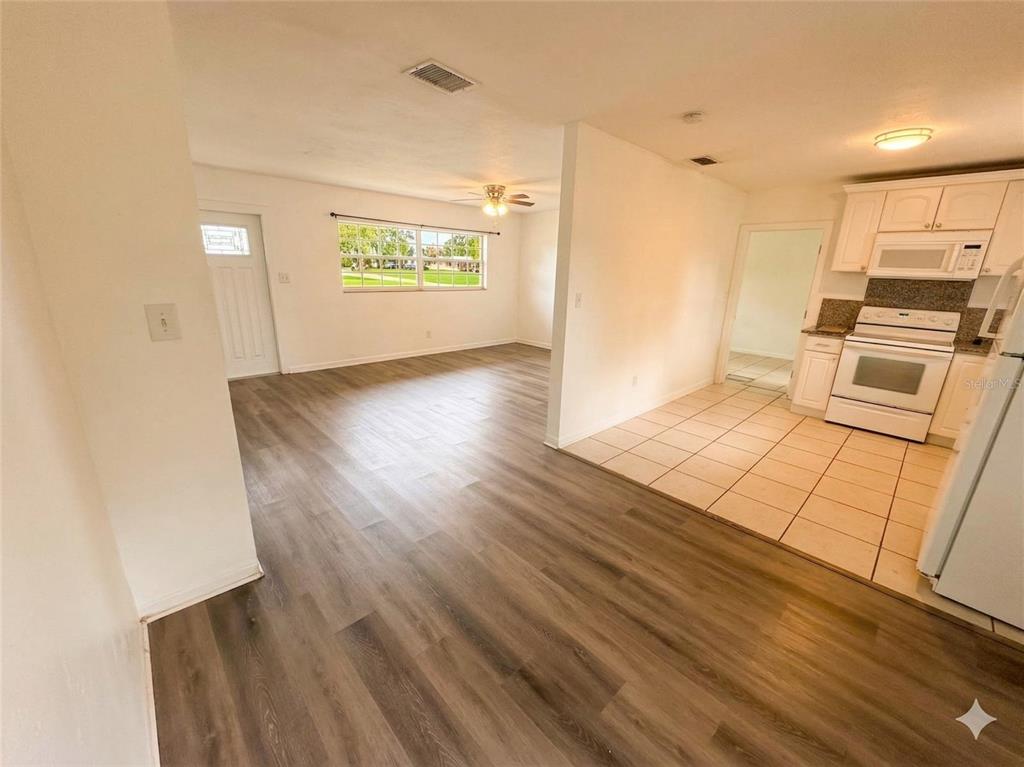 4161 BLUEFISH DRIVE SE, ST PETERSBURG, FL — photo 5 of 11