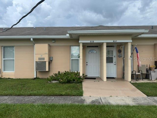 605 CLUB CIRCLE, LAKE WALES, FL — photo 2 of 17