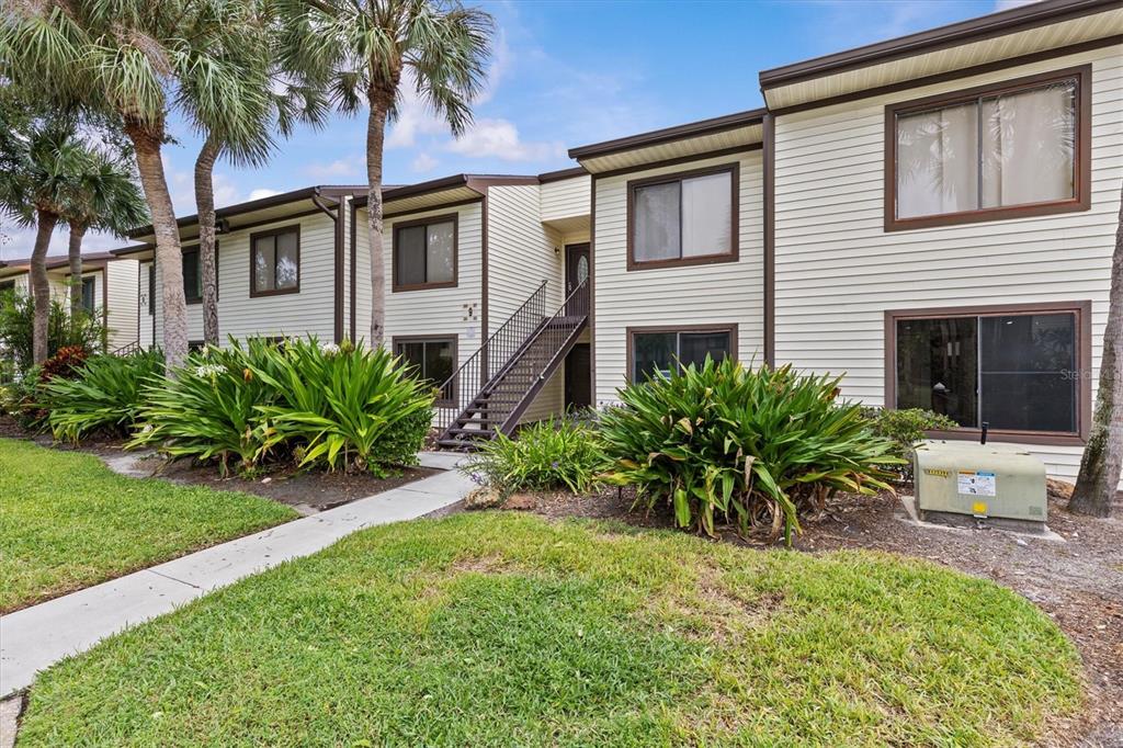 381 MOORINGS COVE DRIVE UNIT 9B, TARPON SPRINGS, FL — photo 2 of 57