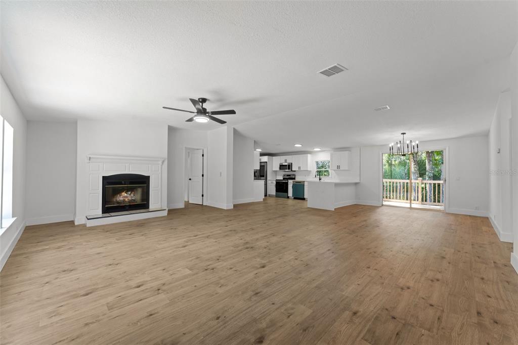 2087 PORTO BOULEVARD, NEW SMYRNA BEACH, FL — photo 4 of 30
