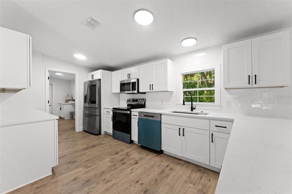 2087 PORTO BOULEVARD, NEW SMYRNA BEACH, FL — photo 5 of 30