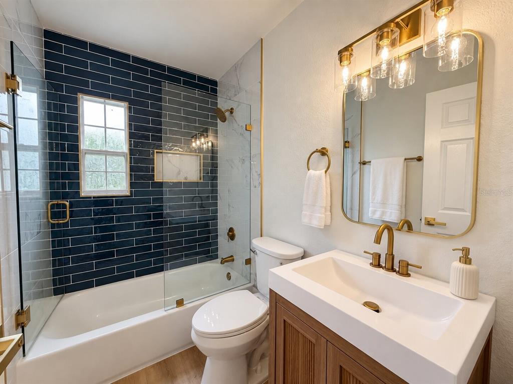 4558 25TH AVENUE N, ST PETERSBURG, FL — photo 4 of 17