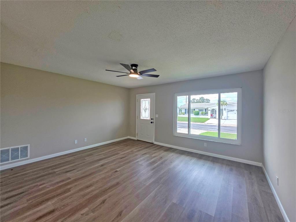 4510 99TH AVENUE N, PINELLAS PARK, FL — photo 3 of 23