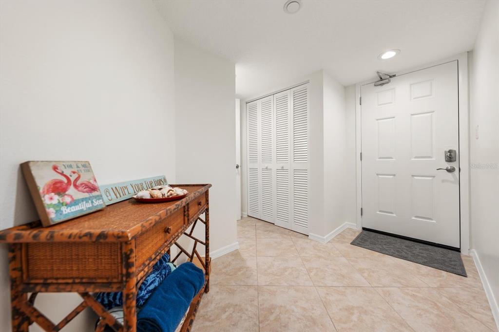 1290 GULF BOULEVARD UNIT 2004, CLEARWATER, FL — photo 3 of 29