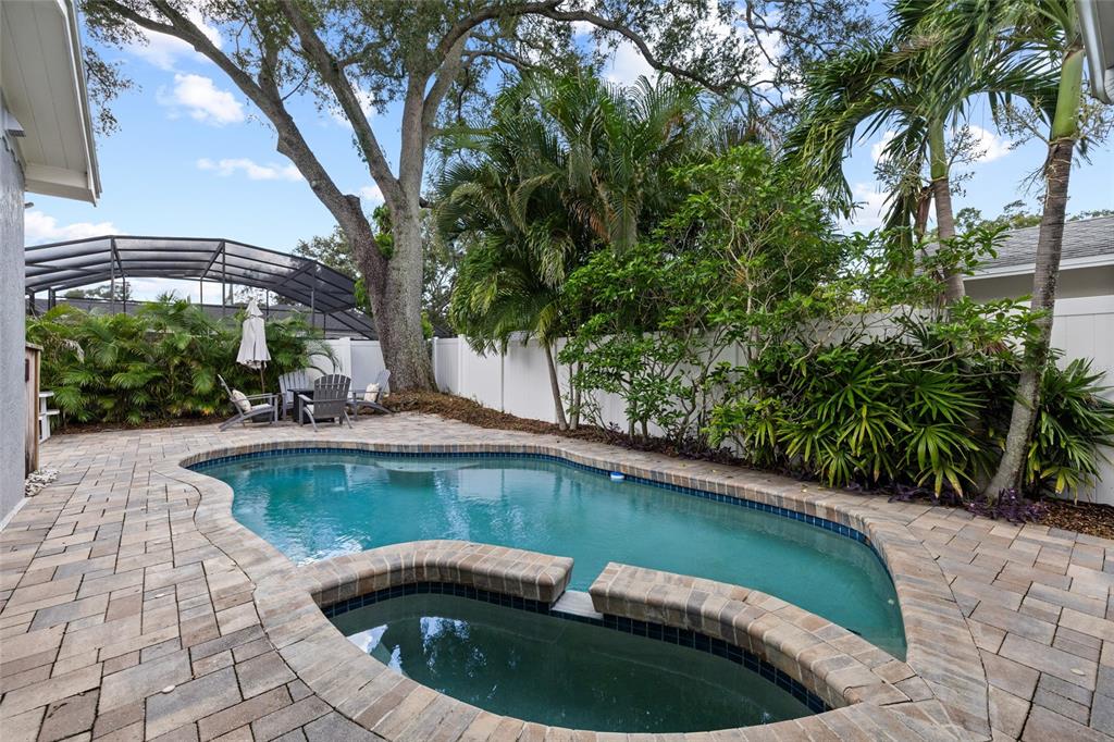 4202 W PALMIRA AVENUE, TAMPA, FL — photo 4 of 30