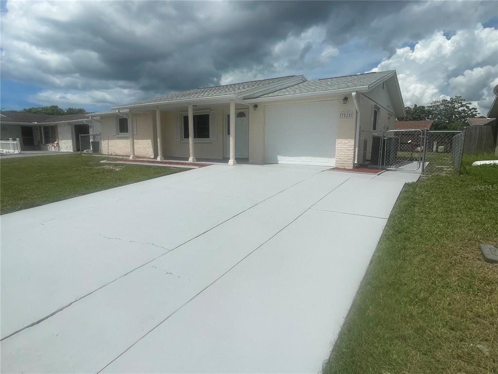 7025 CUTTY SARK DRIVE, PORT RICHEY, FL — photo 2 of 30