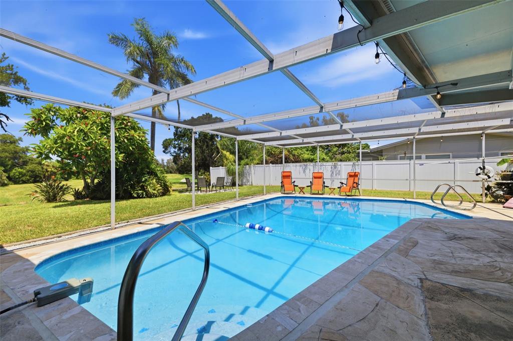 9542 OAKHURST ROAD, SEMINOLE, FL — photo 2 of 40