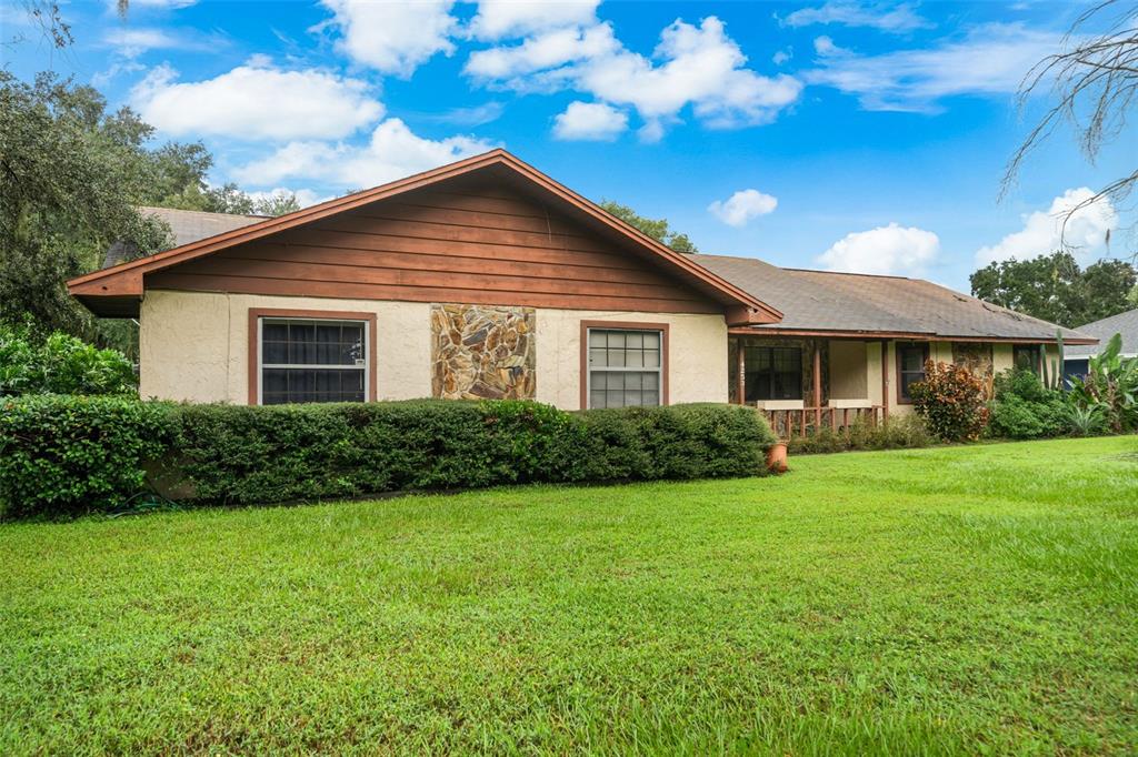 4253 STAFFORD DRIVE, WINTER HAVEN, FL — photo 2 of 35
