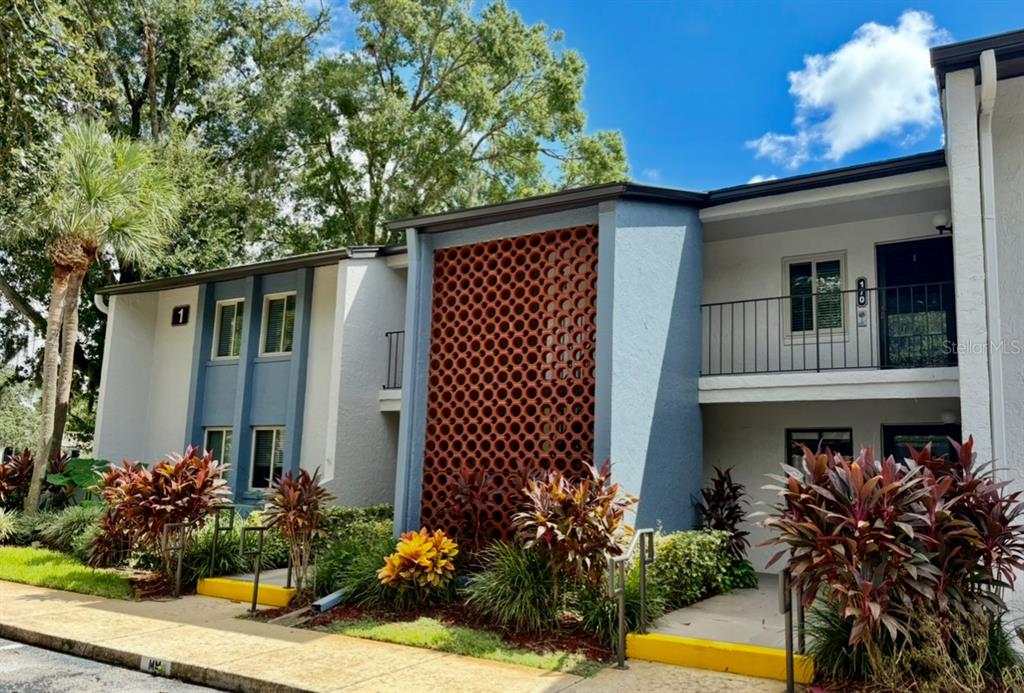 1 ESCONDIDO CIRCLE UNIT 170