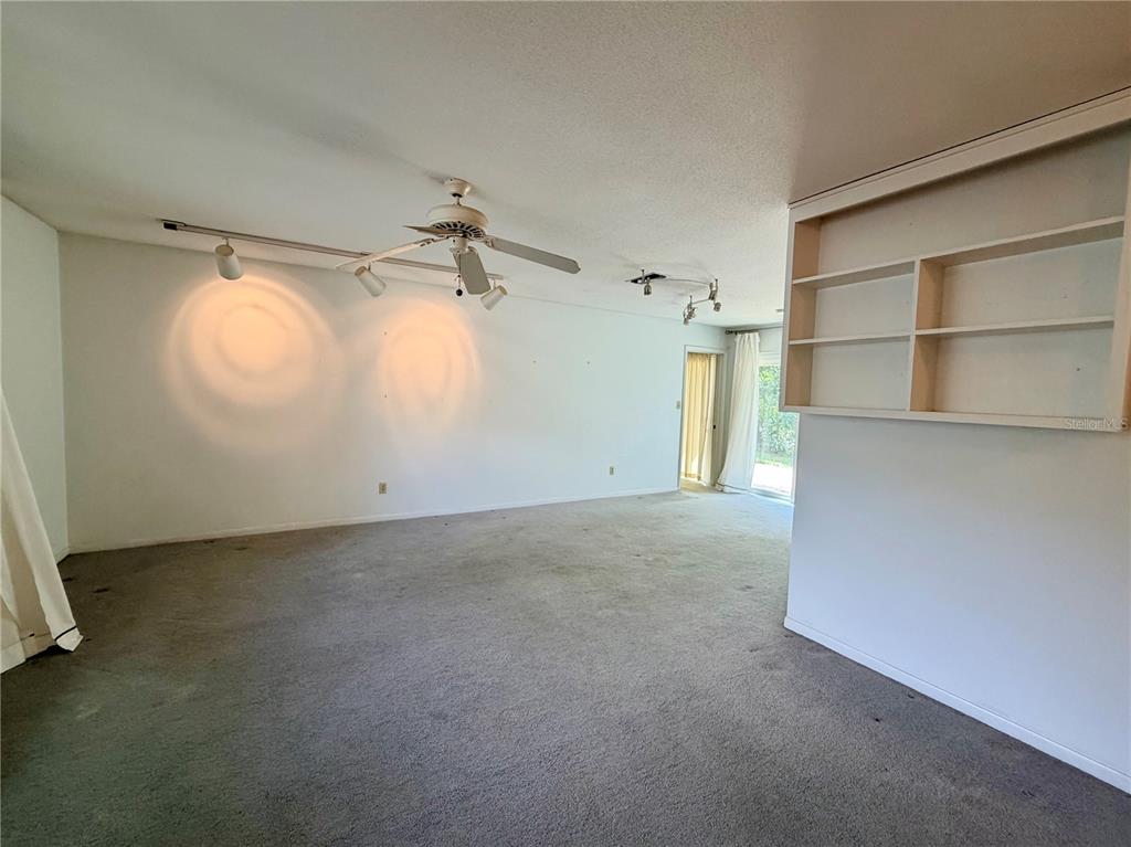 4003 NW 34TH PLACE, GAINESVILLE, FL — photo 4 of 30