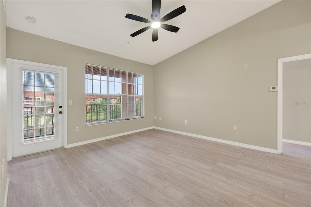 5572 METROWEST BOULEVARD UNIT 304, ORLANDO, FL — photo 4 of 30