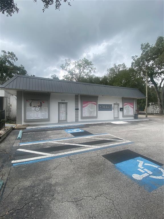 315 S PARSONS AVE, BRANDON, FL — photo 2 of 15