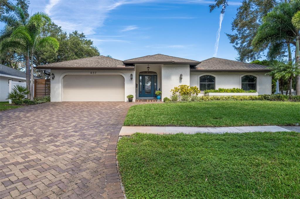 657 RIVIERA BAY DRIVE NE