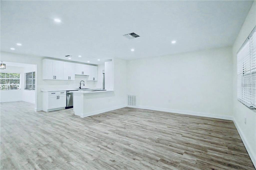 3 KANSAS STREET, BEVERLY HILLS, FL — photo 3 of 23