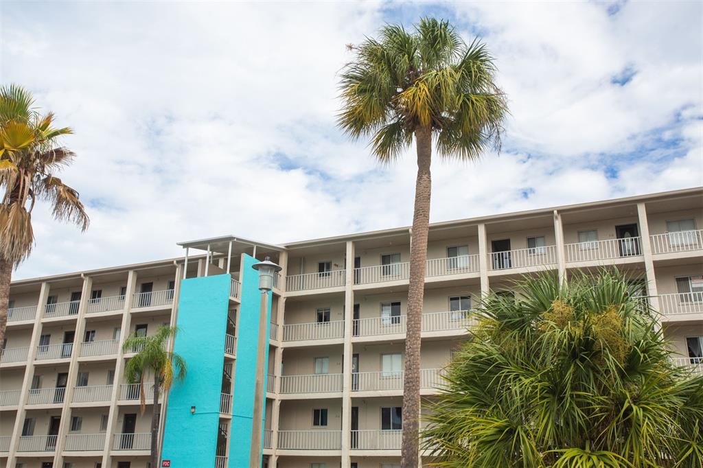 3710 LAKE BAYSHORE DRIVE UNIT k416