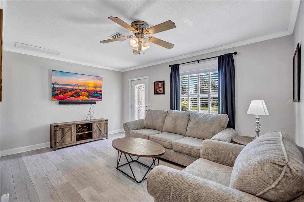 5337 2ND AVENUE N, ST PETERSBURG, FL — photo 2 of 34