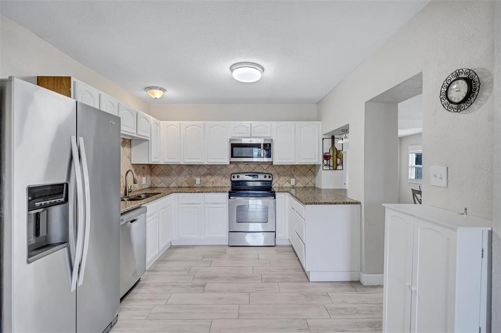 5337 2ND AVENUE N, ST PETERSBURG, FL — photo 5 of 34