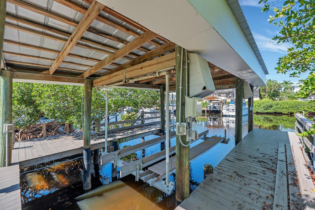 6508 BLACKFIN WAY, APOLLO BEACH, FL — photo 4 of 19