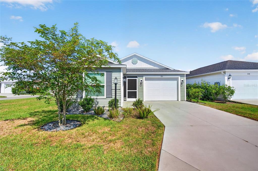 721 JOSEPH WAY, THE VILLAGES, FL — photo 2 of 31