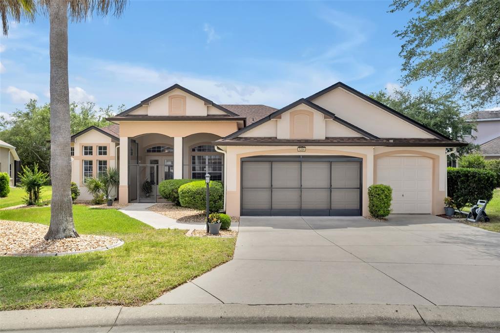 5204 SCOTLAND COURT