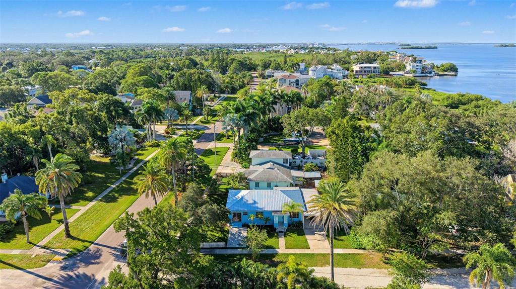 603 INDIANA AVENUE, CRYSTAL BEACH, FL — photo 4 of 30