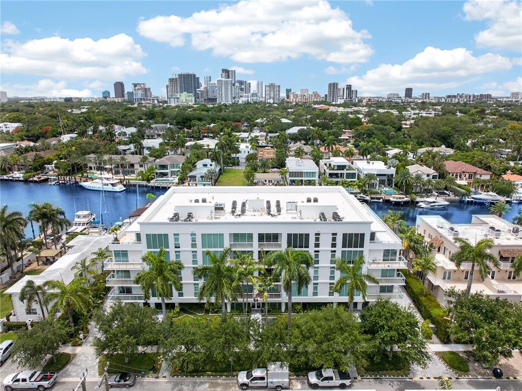 45 HENDRICKS ISLE UNIT 403, FORT LAUDERDALE, FL — photo 2 of 82
