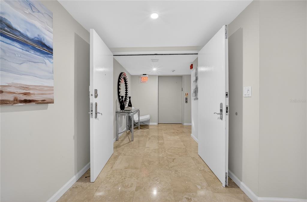 45 HENDRICKS ISLE UNIT 403, FORT LAUDERDALE, FL — photo 4 of 82