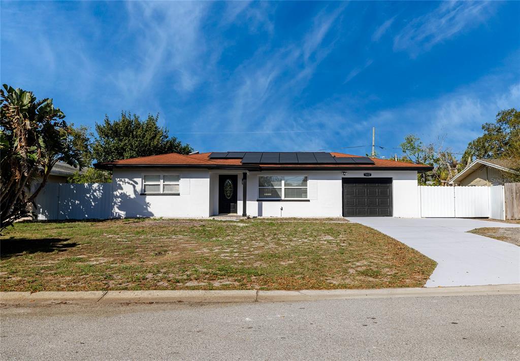 1832 GREENHILL DRIVE