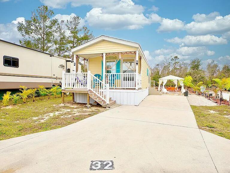 32 GRASSY LAKE CIRCLE, LAKE PLACID, FL — photo 2 of 24