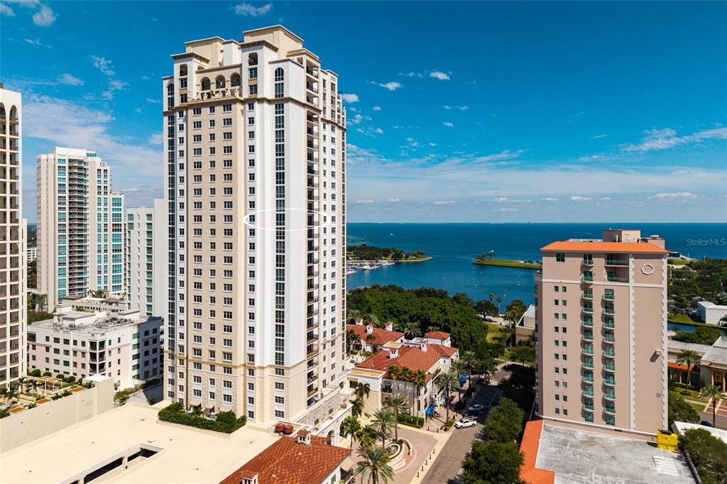 300 BEACH DRIVE NE UNIT 1804, ST PETERSBURG, FL — photo 4 of 30