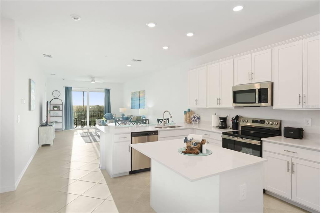 17630 OPAL SAND DRIVE UNIT 404, VENICE, FL — photo 5 of 72