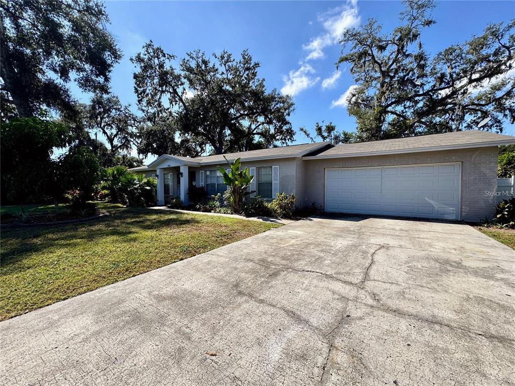 2908 FOREST CIRCLE, SEFFNER, FL — photo 3 of 42