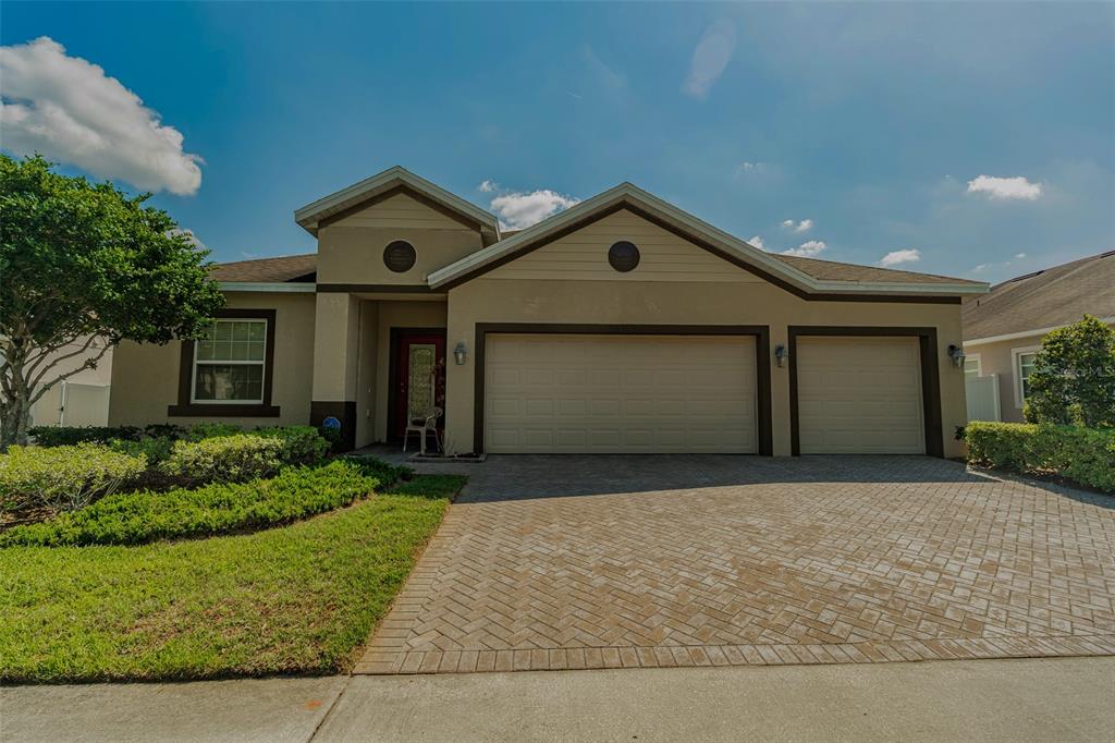 1517 BLUE GRASS BOULEVARD