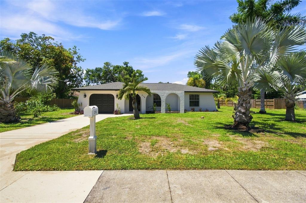 216 23RD STREET E, BRADENTON, FL — photo 5 of 30