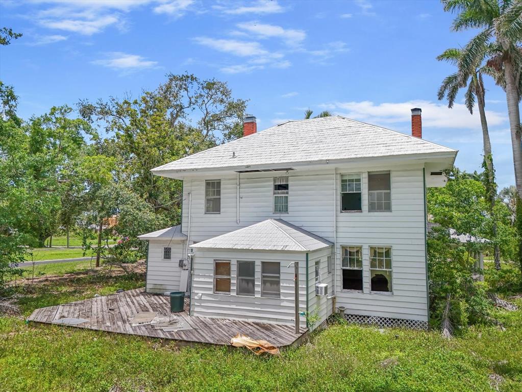 3601 RIVERVIEW BOULEVARD, BRADENTON, FL — photo 4 of 16