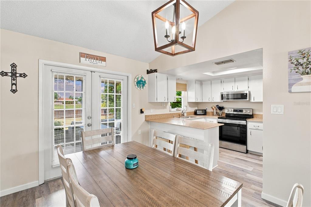 7301 BRAMBLEWOOD DRIVE, PORT RICHEY, FL — photo 4 of 30